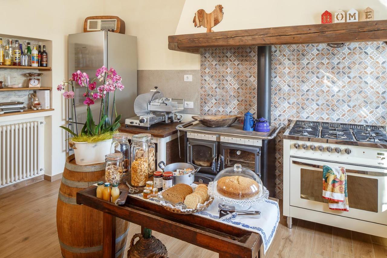 Il Pettirosso Bed & Breakfast Santarcangelo di Romagna Exterior photo